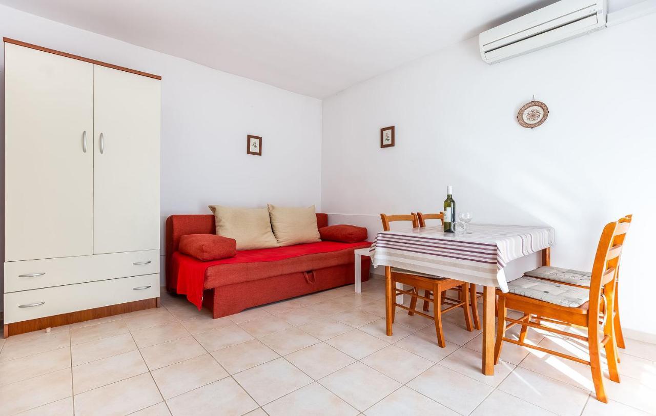 Dubravka Apartment Porec Exterior photo